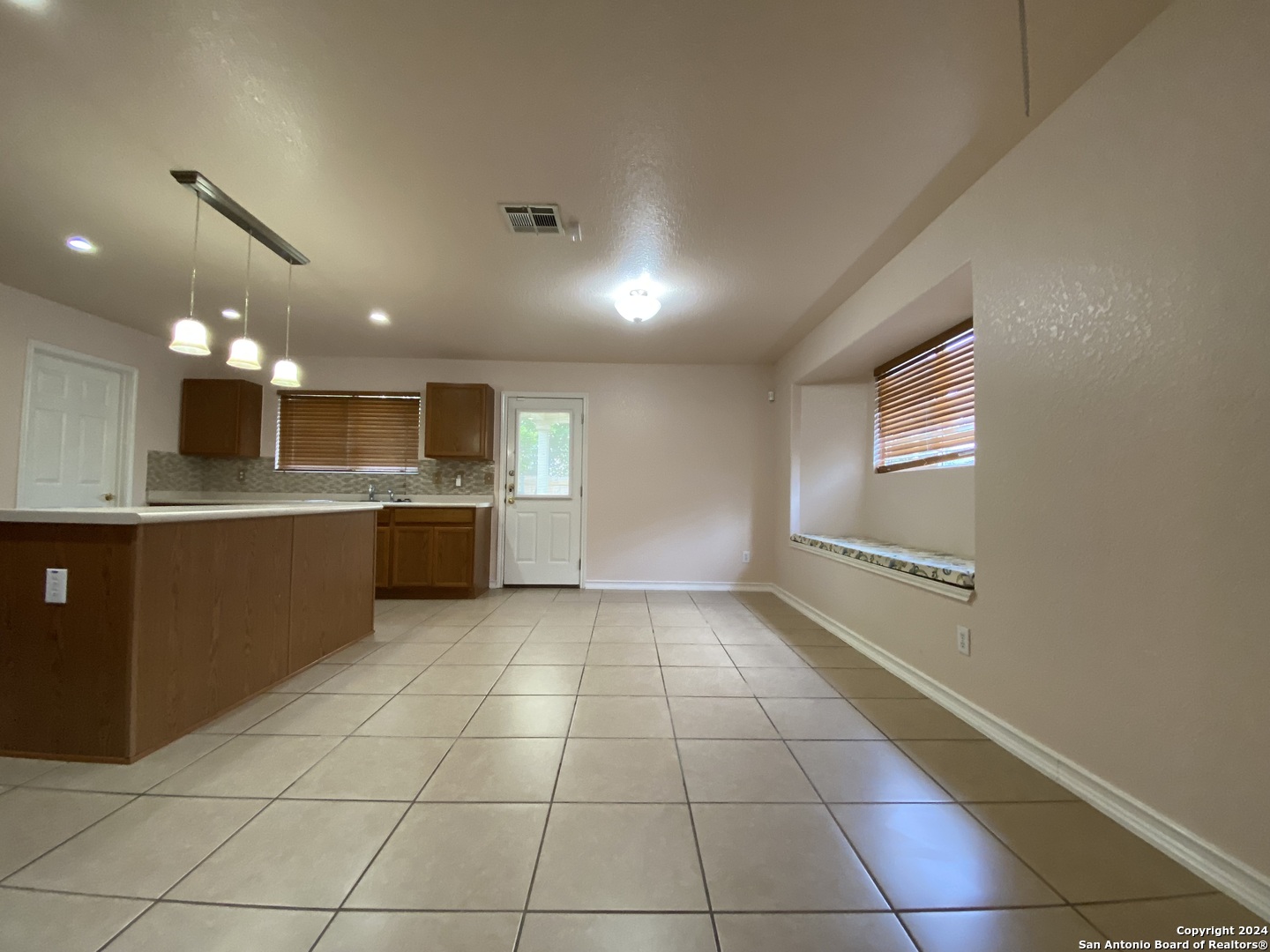 9002 Laguna Rio San Antonio TX 78251