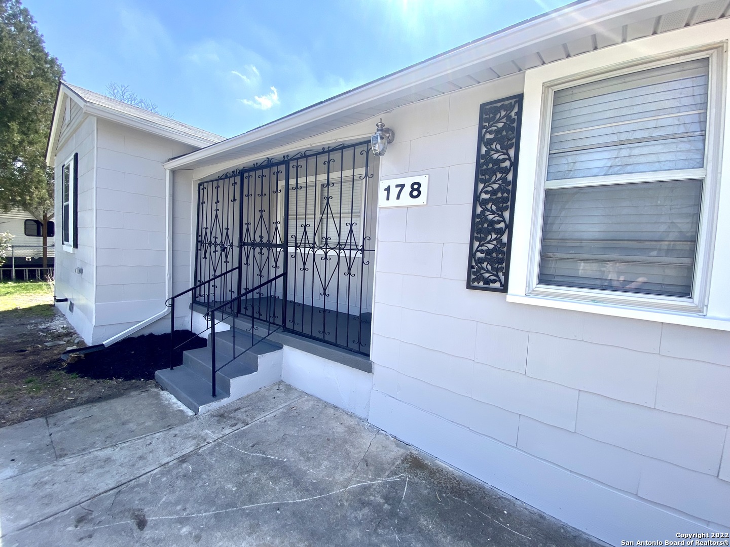 178 Sweetbriar Avenue San Antonio TX 78228