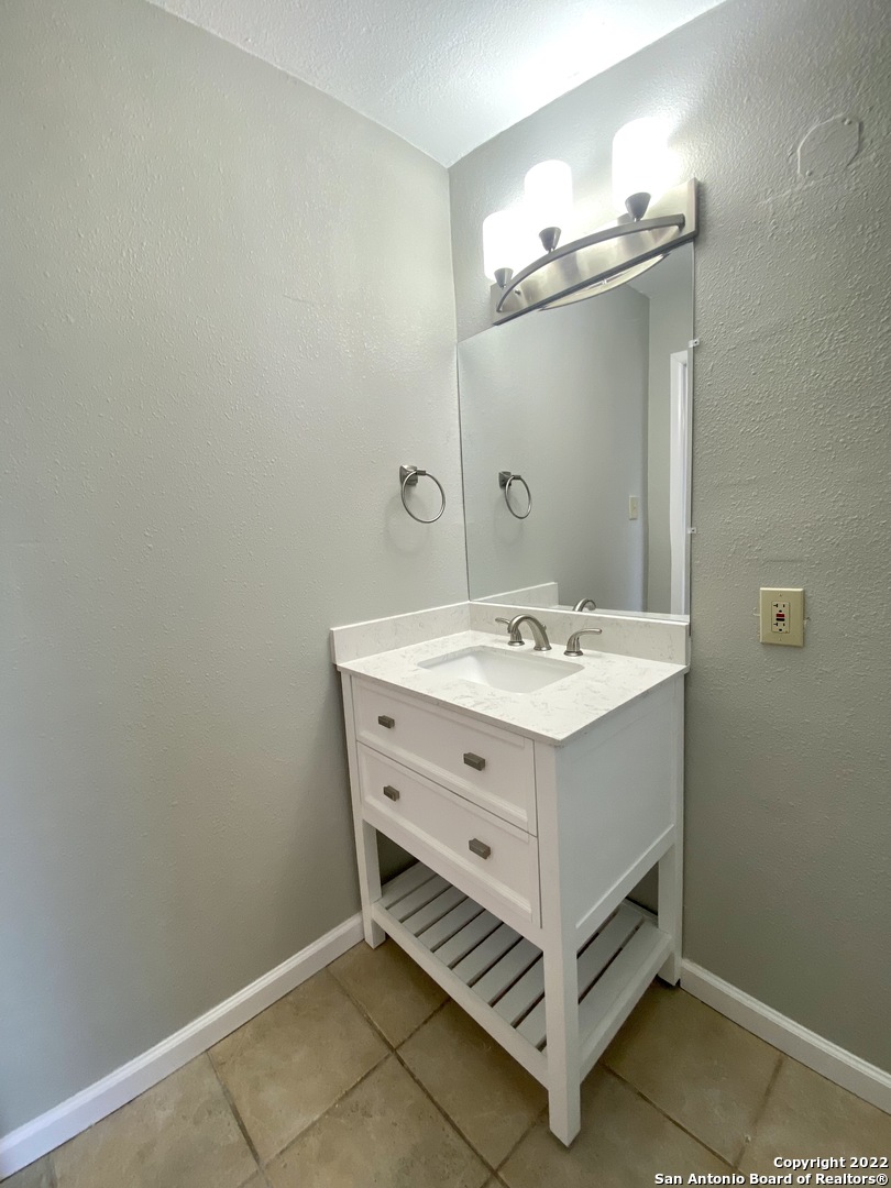 178 Sweetbriar Avenue San Antonio TX 78228