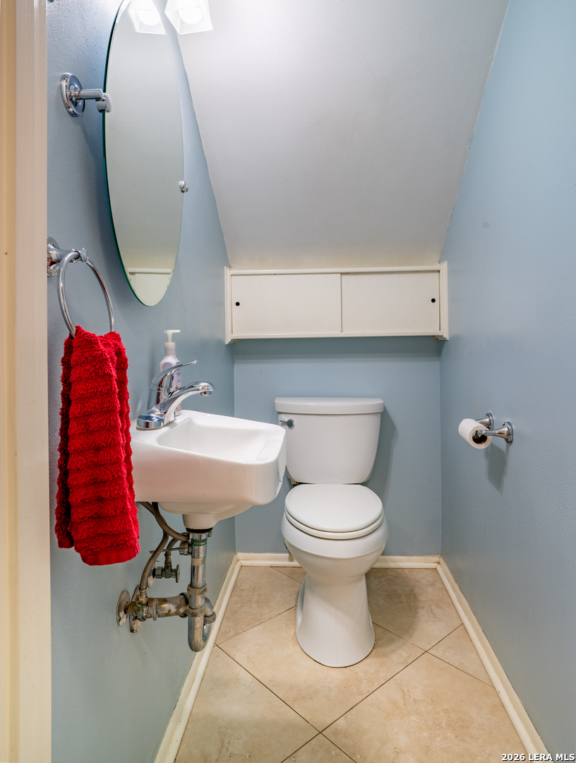 208 Front Street Comfort TX 78013