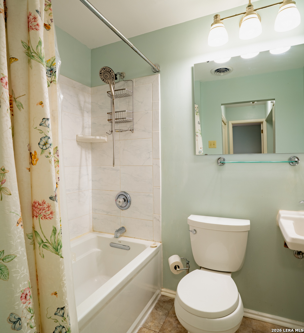 208 Front Street Comfort TX 78013