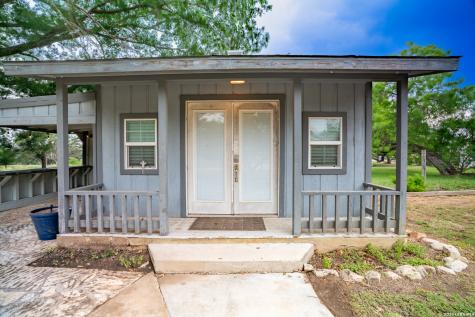 208 Front Street Comfort TX 78013