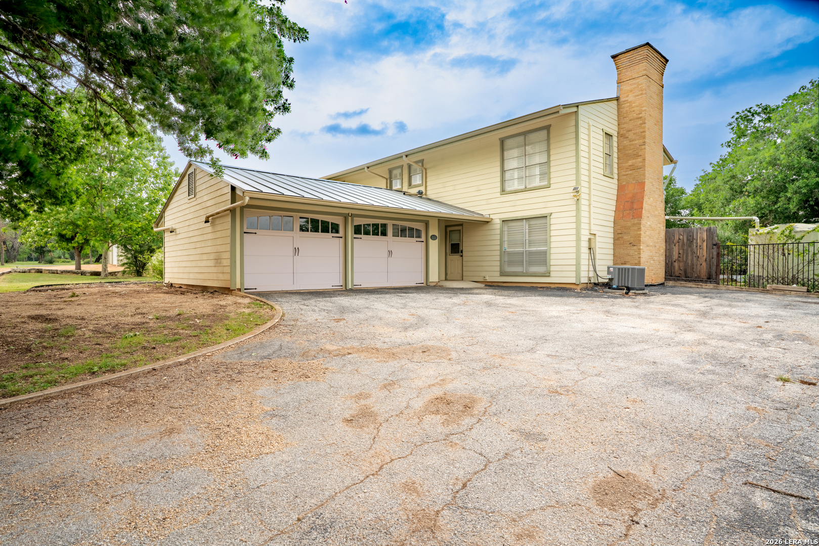 208 Front Street Comfort TX 78013