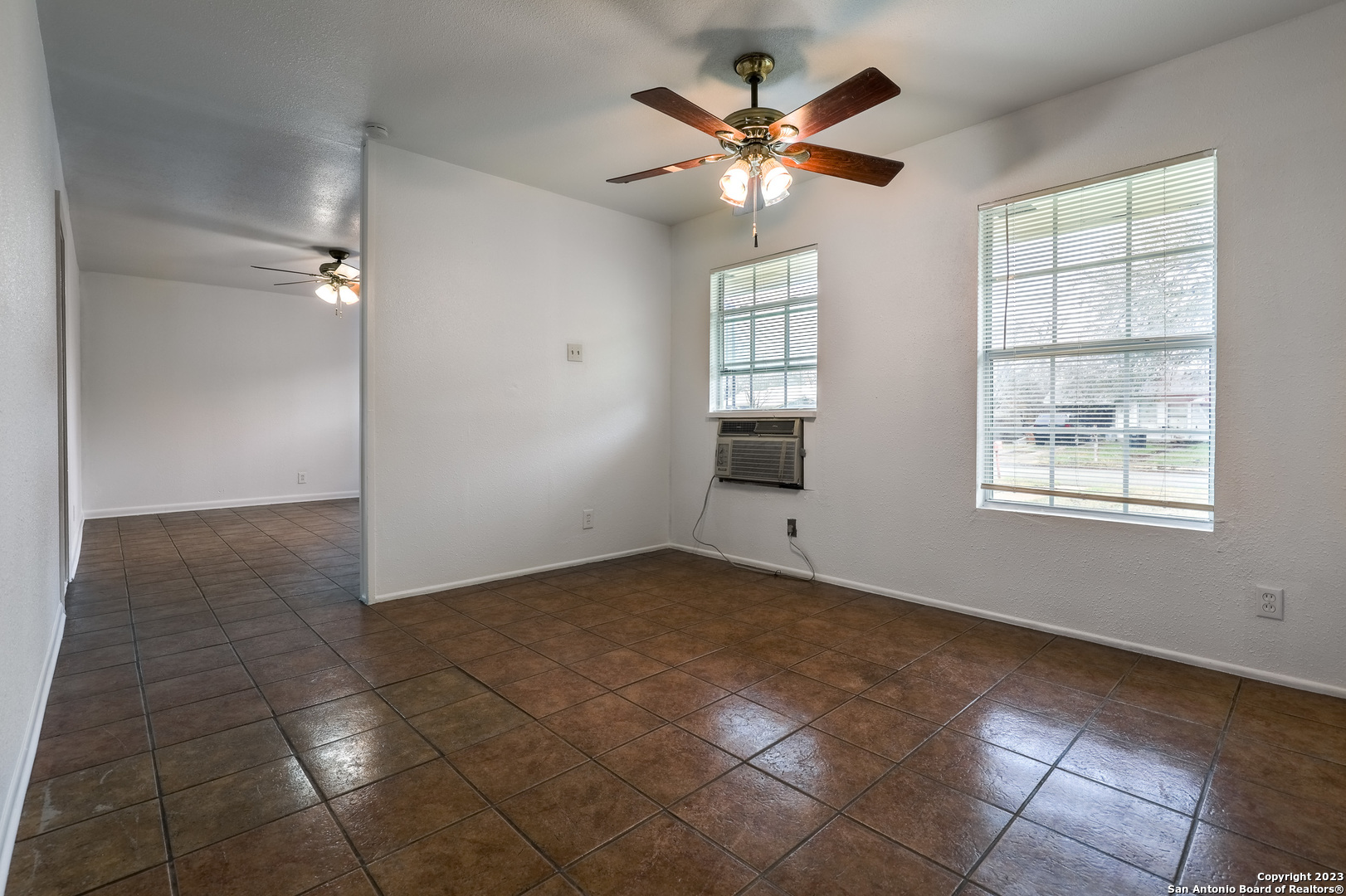 5434 Plumtree Drive San Antonio TX 78242