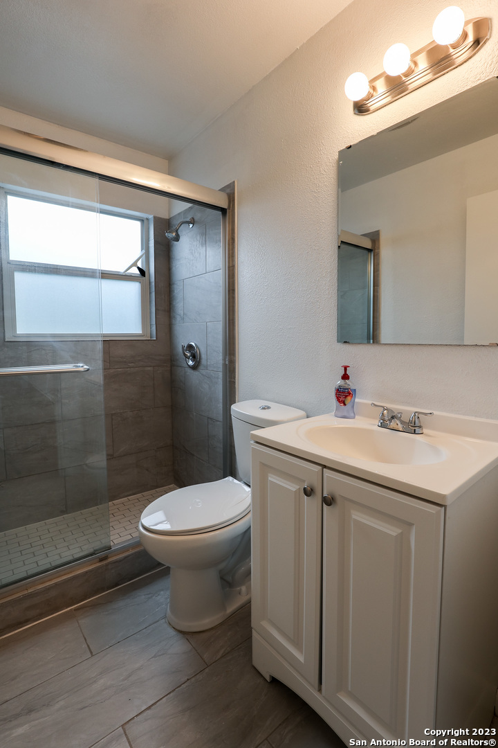 5434 Plumtree Drive San Antonio TX 78242