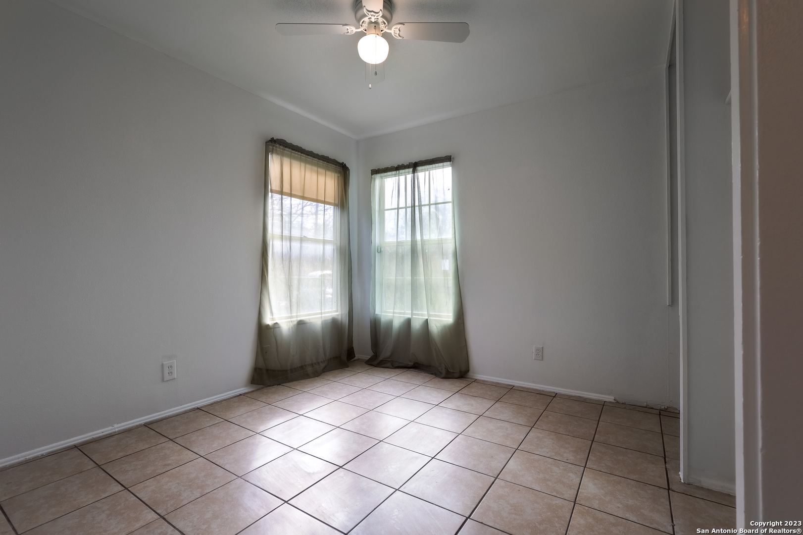 5434 Plumtree Drive San Antonio TX 78242