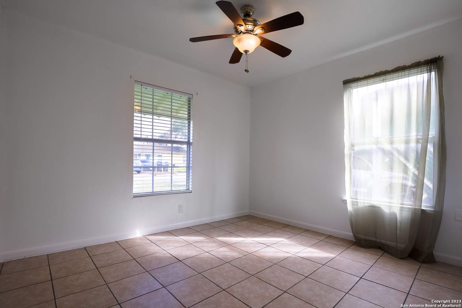 5434 Plumtree Drive San Antonio TX 78242