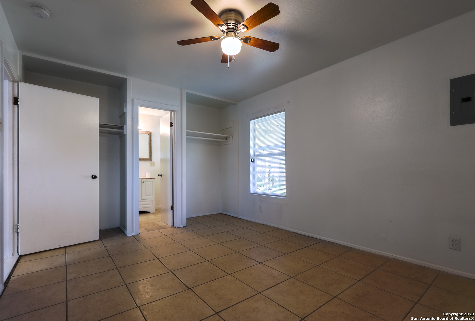 5434 Plumtree Drive San Antonio TX 78242