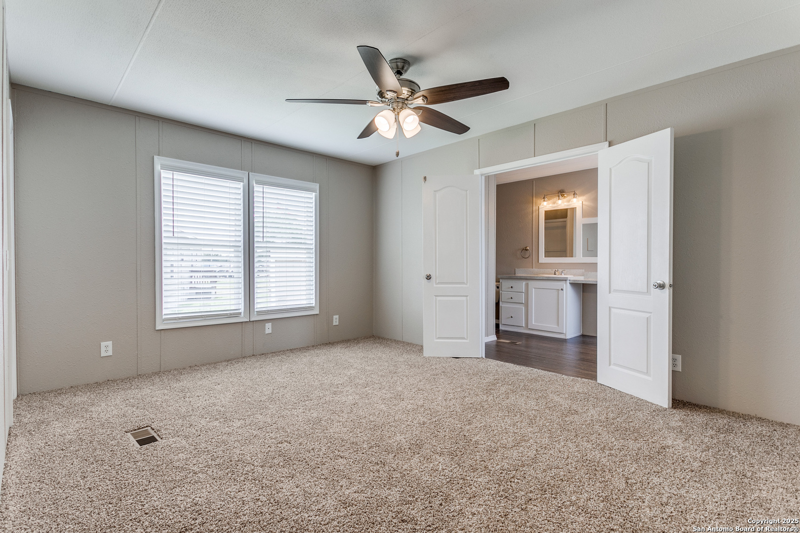 7151 Woodlake Parkway San Antonio TX 78218