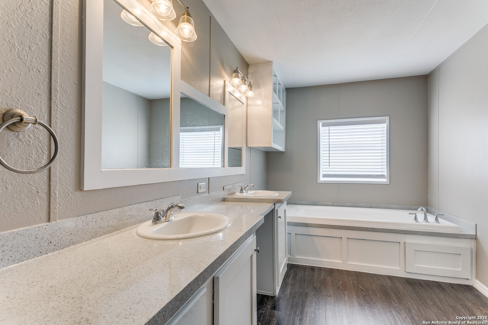 7151 Woodlake Parkway San Antonio TX 78218
