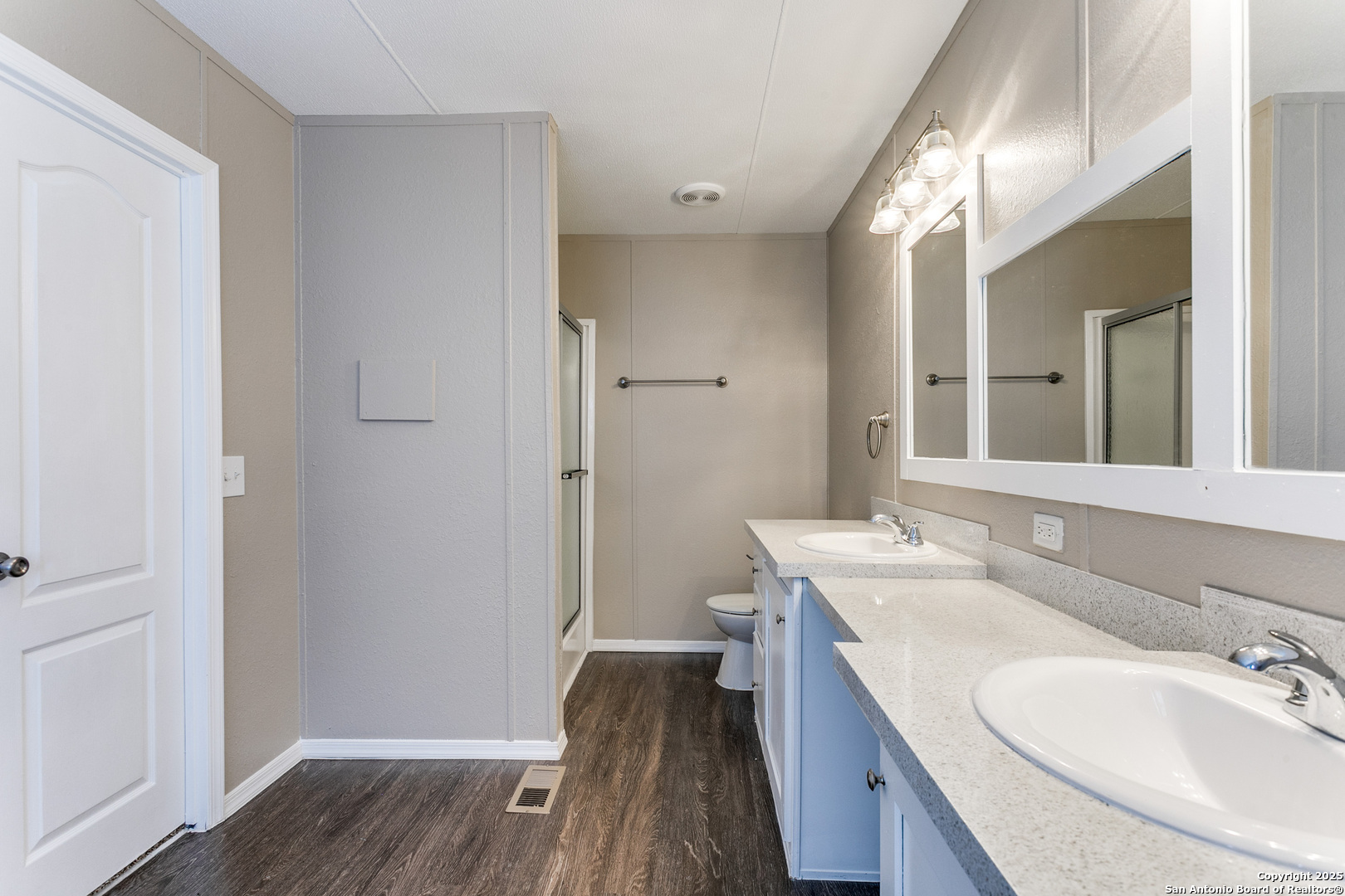 7151 Woodlake Parkway San Antonio TX 78218