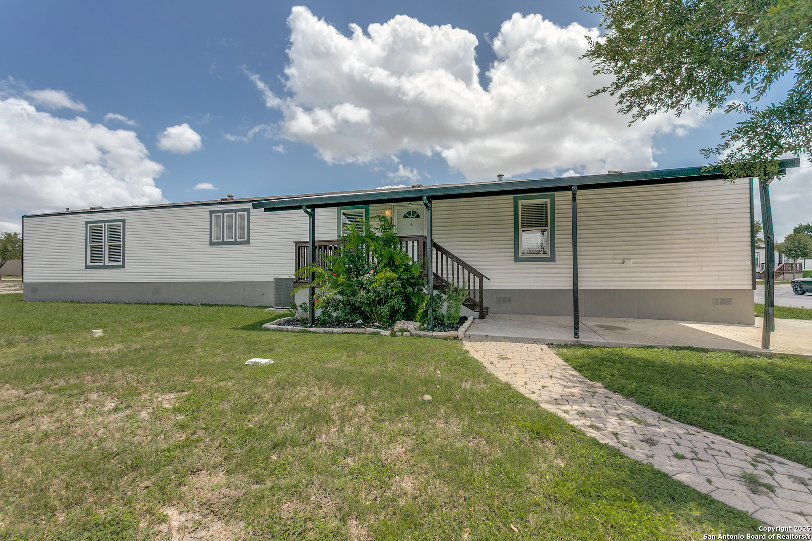 7151 Woodlake Parkway San Antonio TX 78218