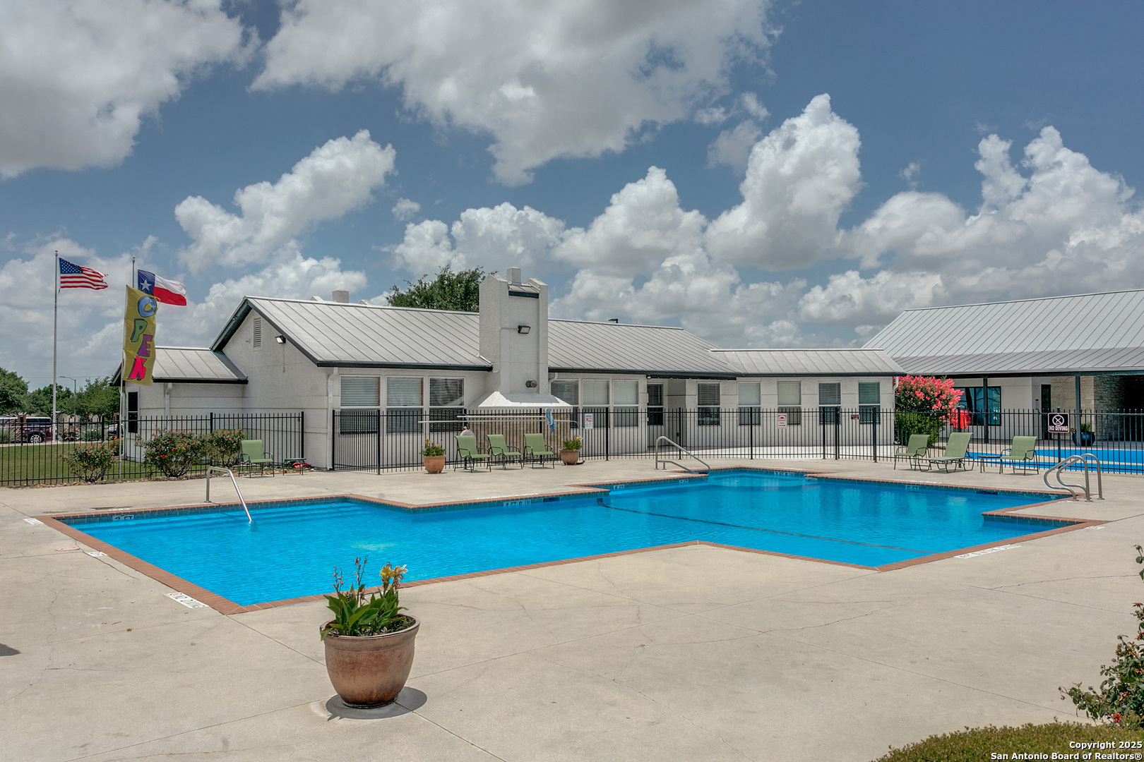 7151 Woodlake Parkway San Antonio TX 78218