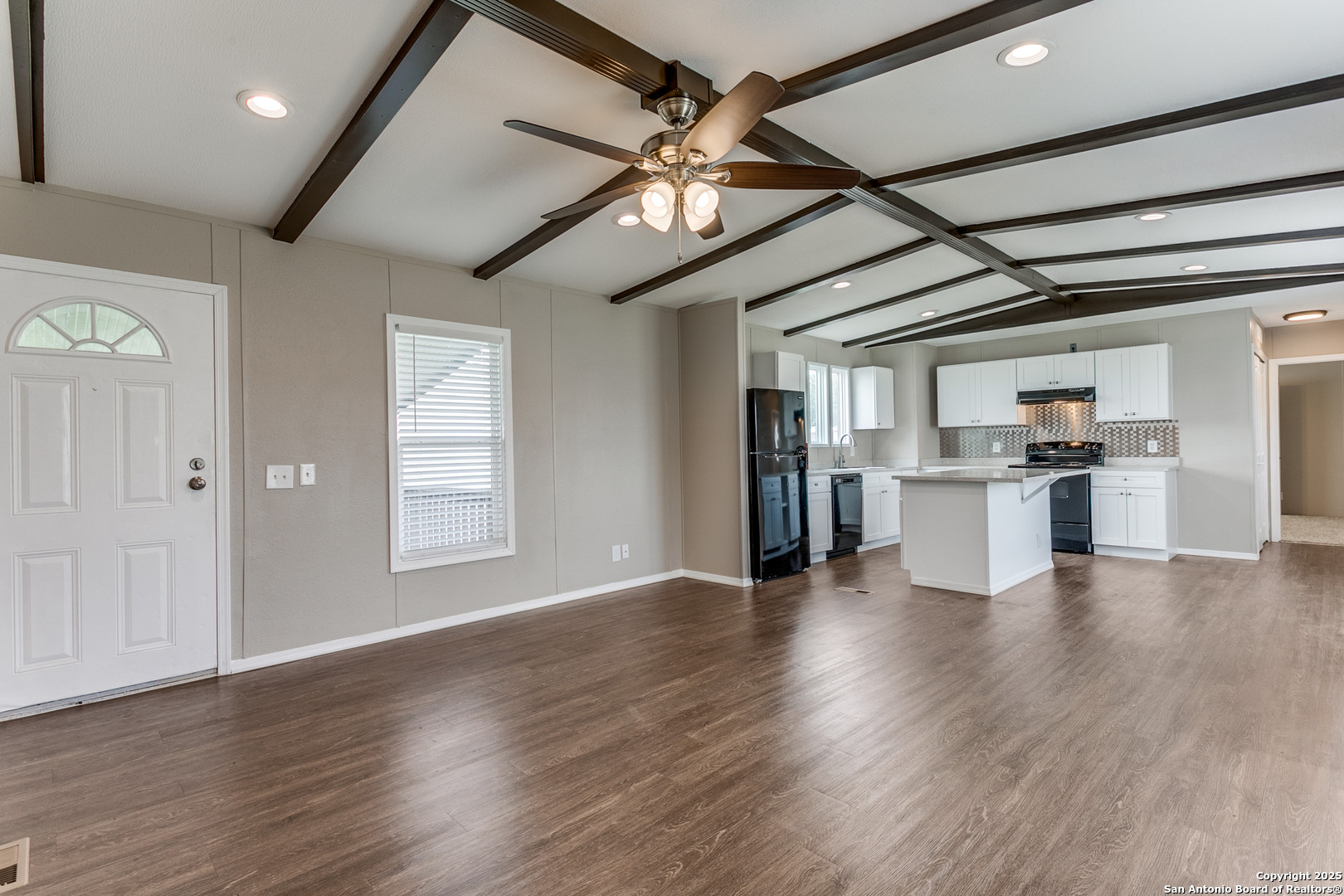 7151 Woodlake Parkway San Antonio TX 78218