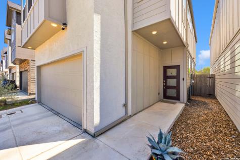 8851 Oakland Road San Antonio TX 78240