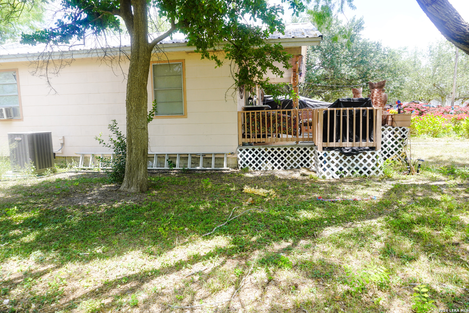 115 Lake Terrace Lake City TX 78368