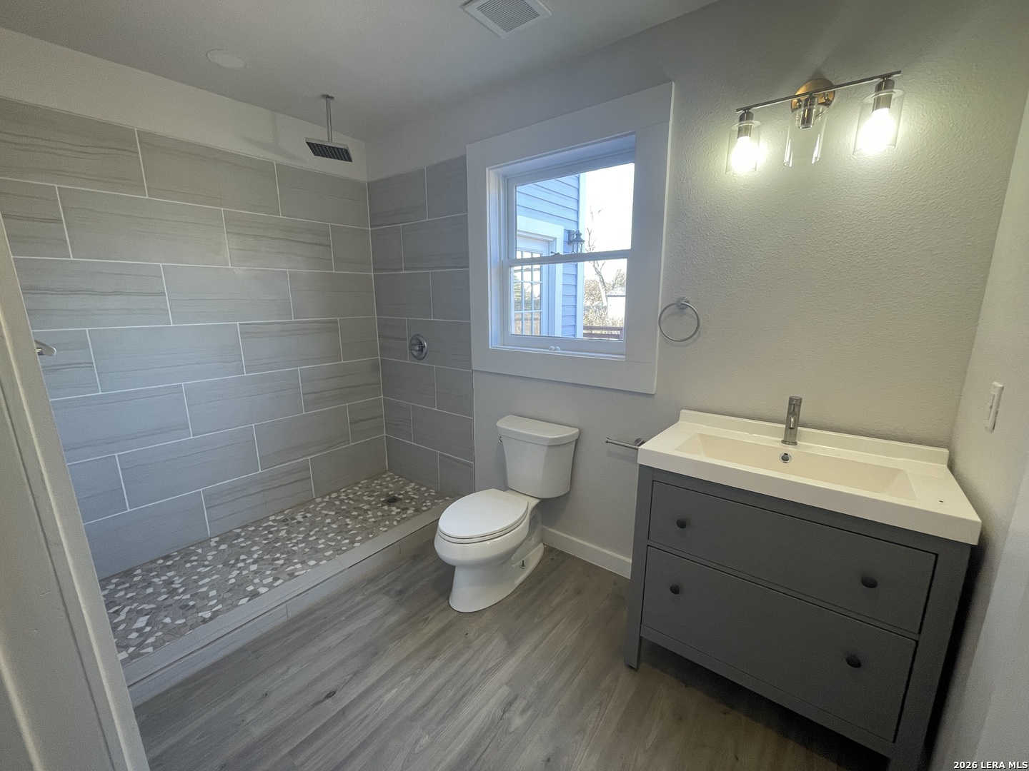 821 Burleson San Antonio TX 78202