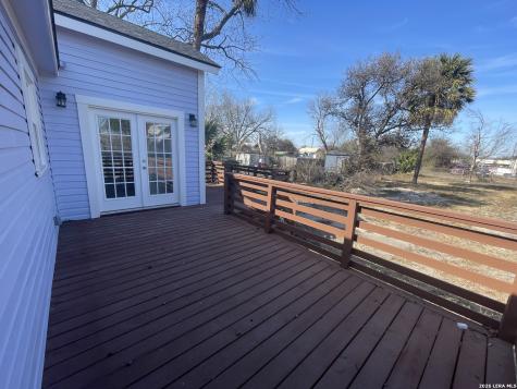 821 Burleson San Antonio TX 78202
