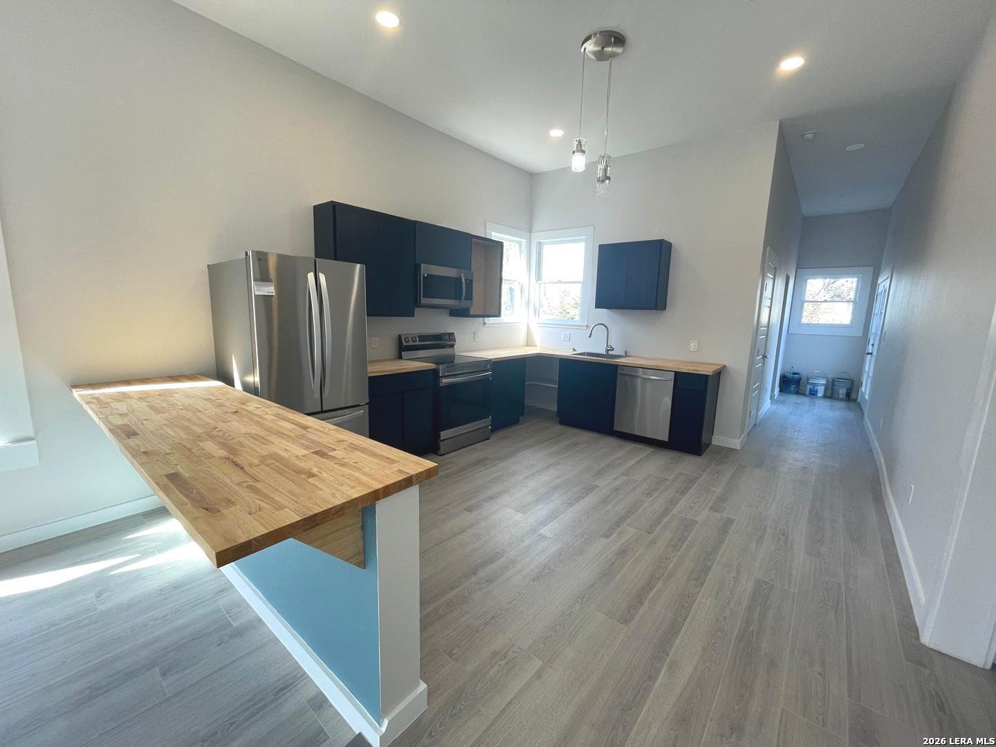 821 Burleson San Antonio TX 78202