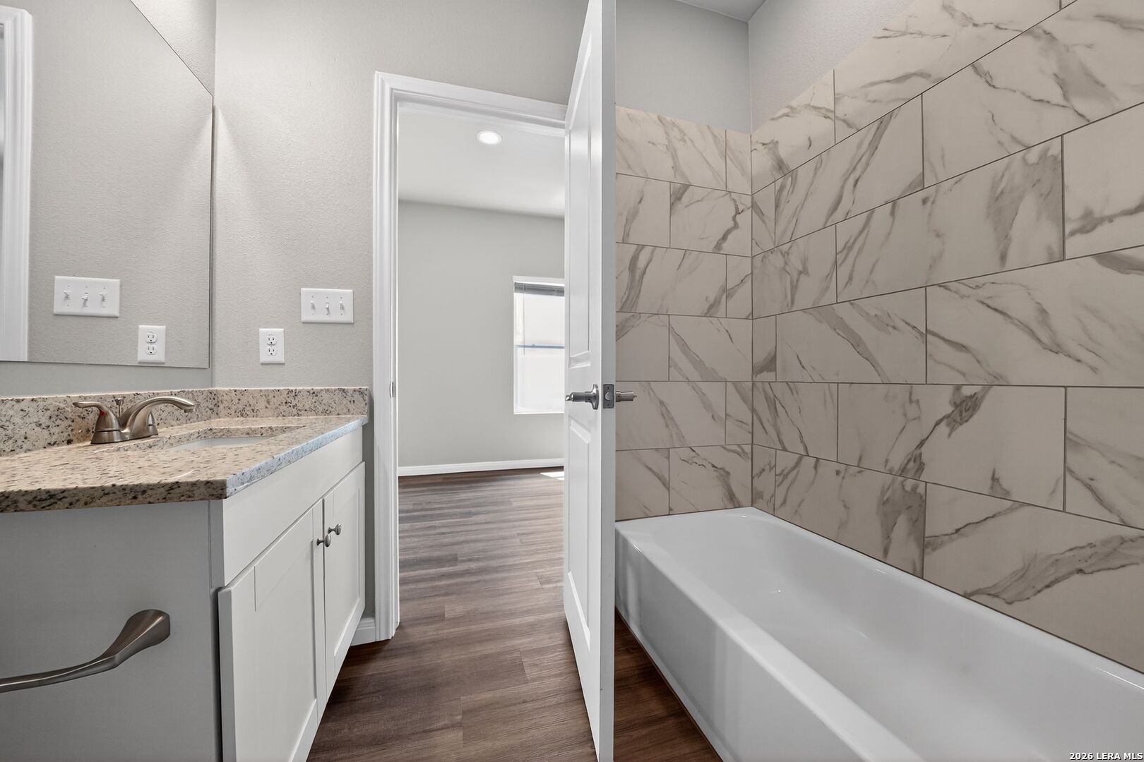 123 Avenue Ventana San Antonio TX 78256