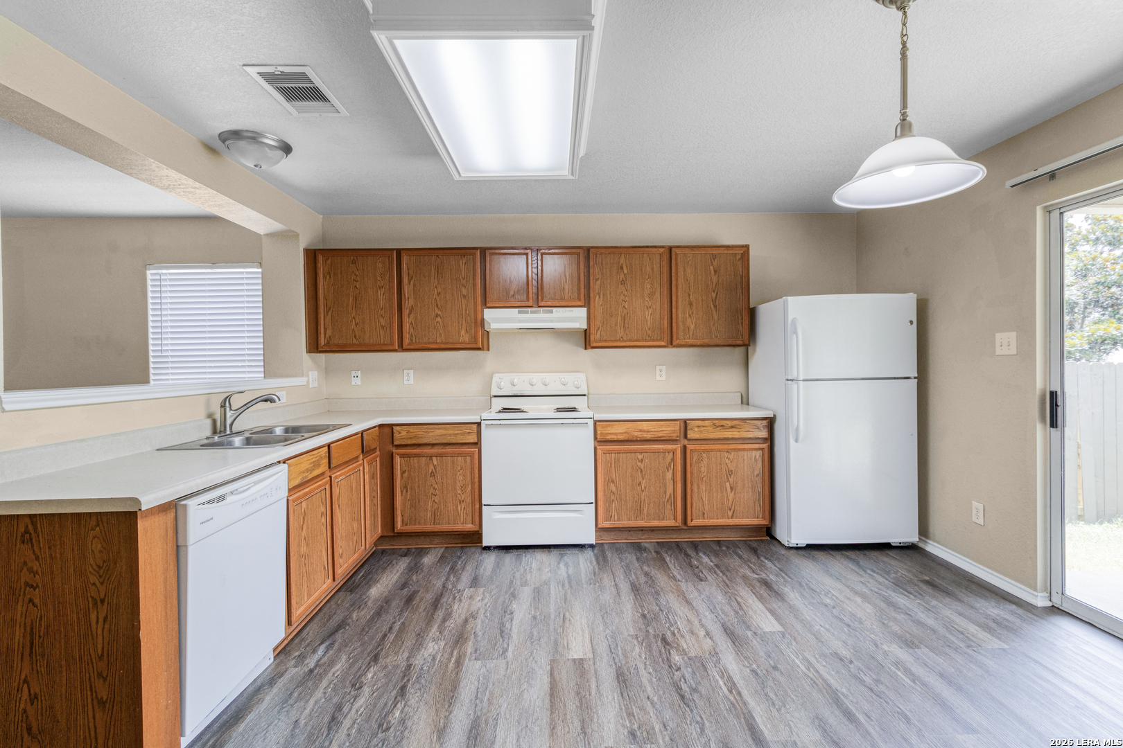 131 Booker Palm San Antonio TX 78239