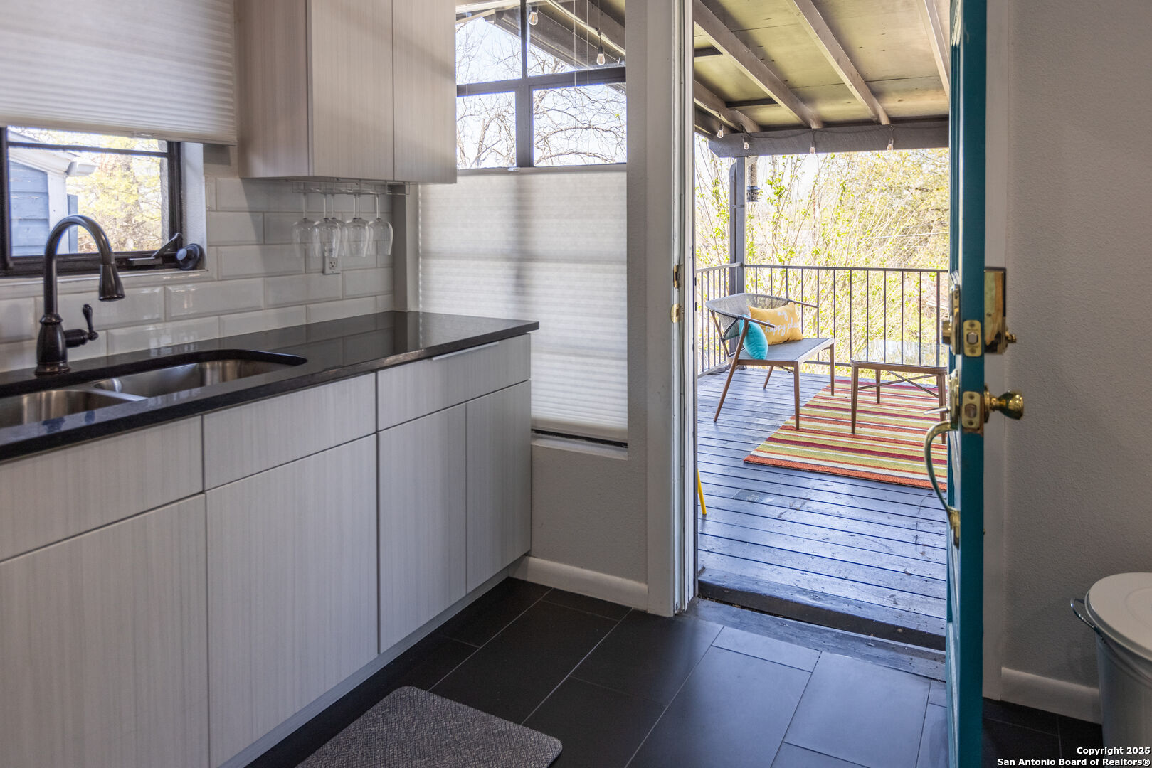 427 W Lynwood Avenue San Antonio TX 78212