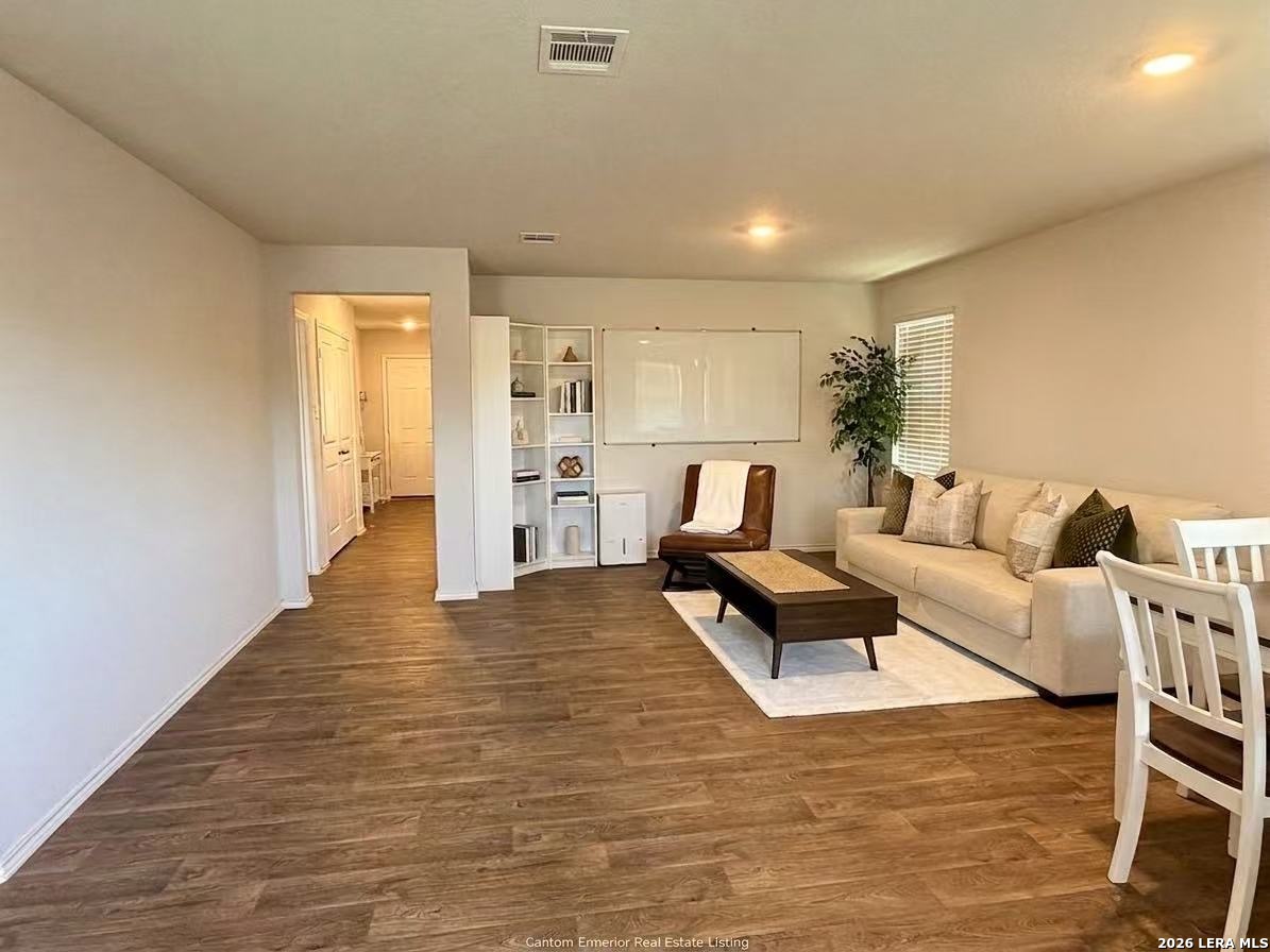 6631 Whisper Pond San Antonio TX 78252