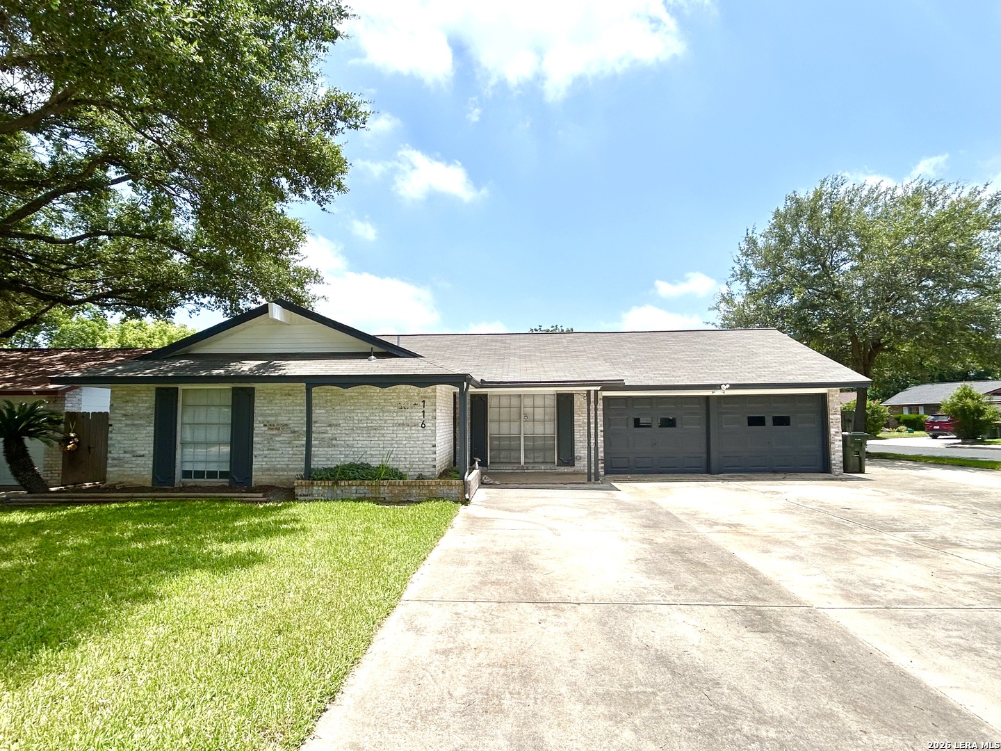 116 Roundtree Schertz TX 78154
