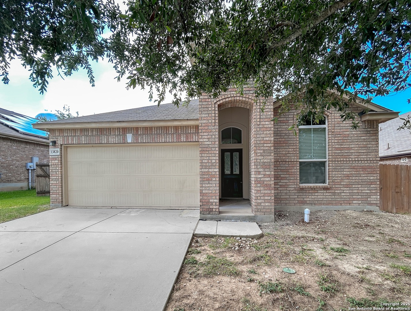 13820 Blakeville Live Oak TX 78233