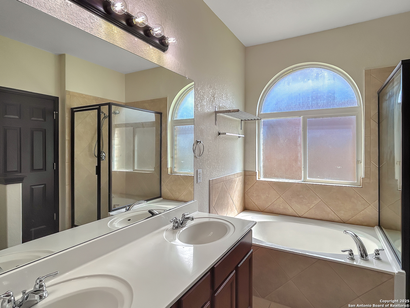 13820 Blakeville Live Oak TX 78233