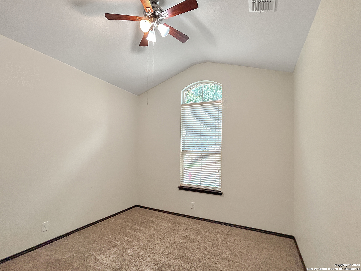 13820 Blakeville Live Oak TX 78233