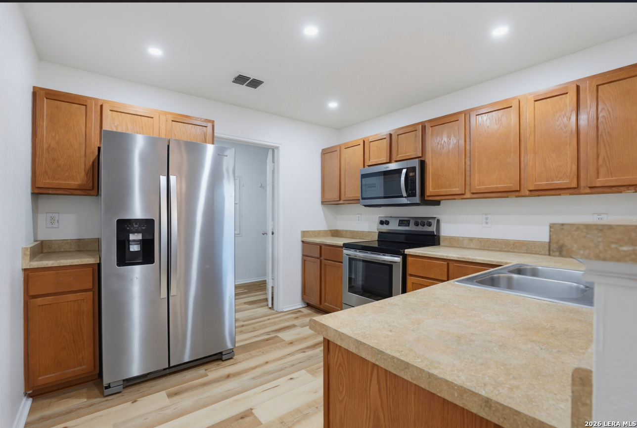 8306 Deer Creek Run San Antonio TX 78254