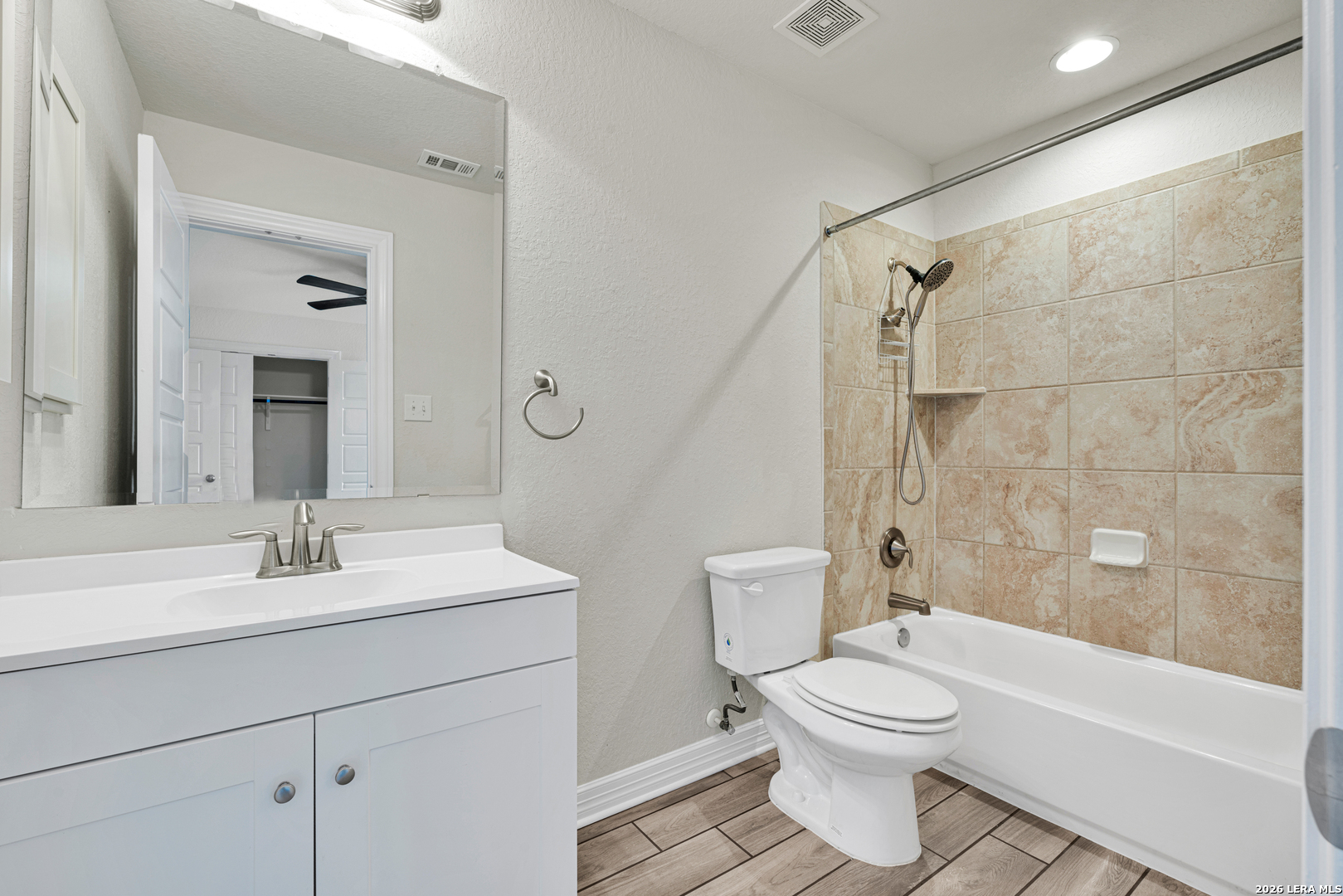 10407 Palmera Helotes TX 78023