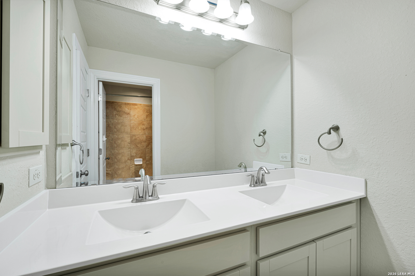 10407 Palmera Helotes TX 78023