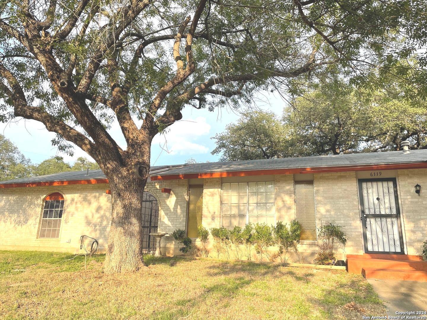 6119 Forest Court San Antonio TX 78240