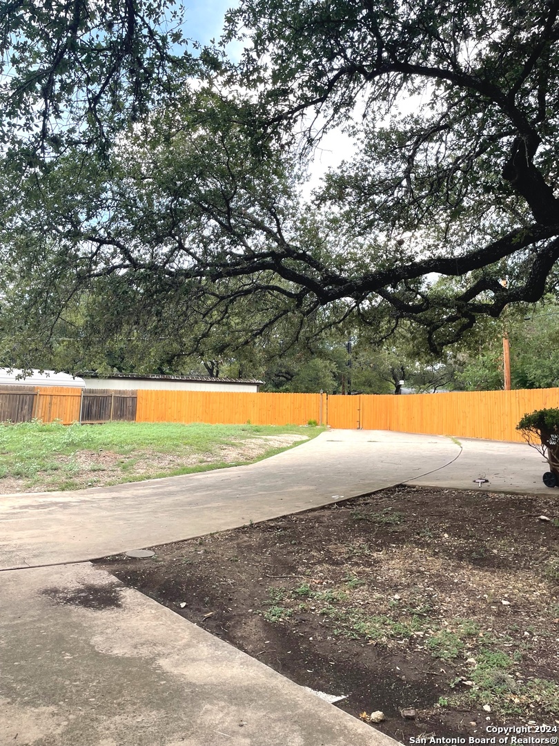 6119 Forest Court San Antonio TX 78240