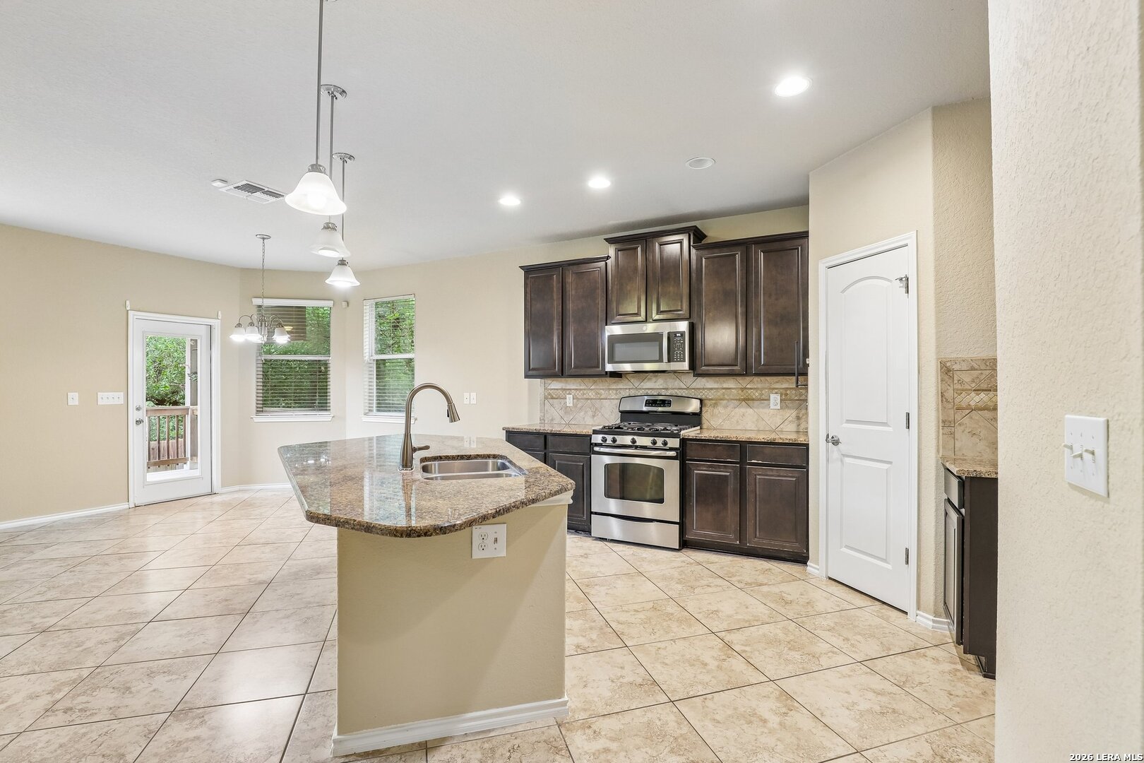 914 Horn Run San Antonio TX 78245