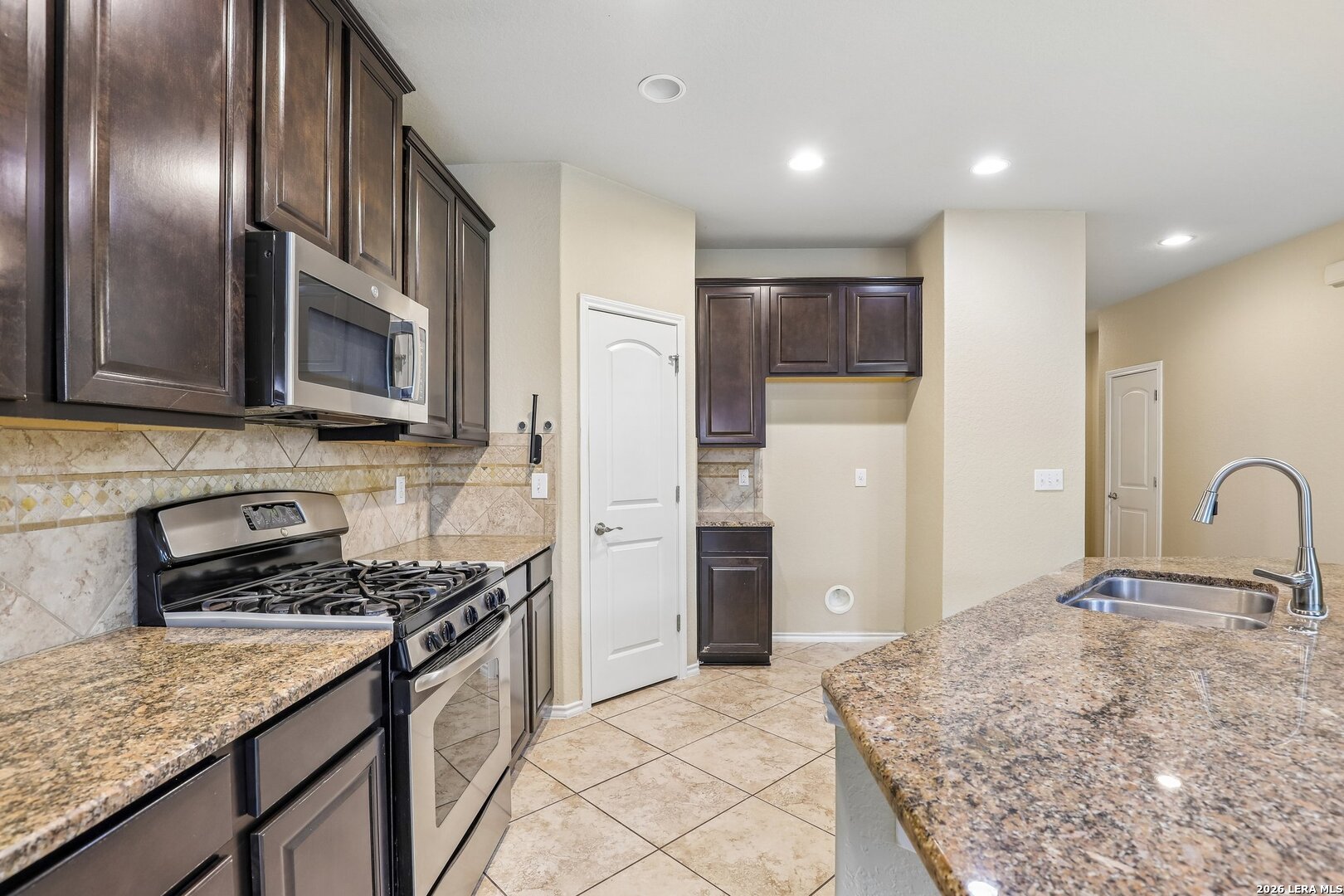 914 Horn Run San Antonio TX 78245