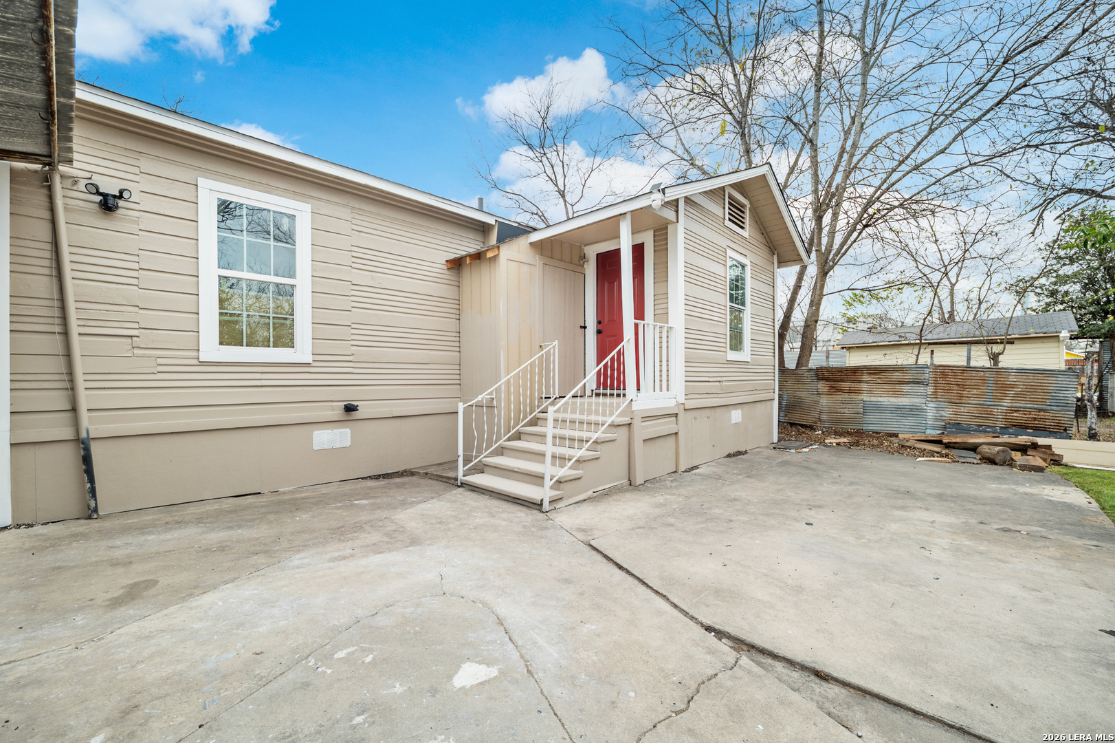 2619 E Houston San Antonio TX 78202