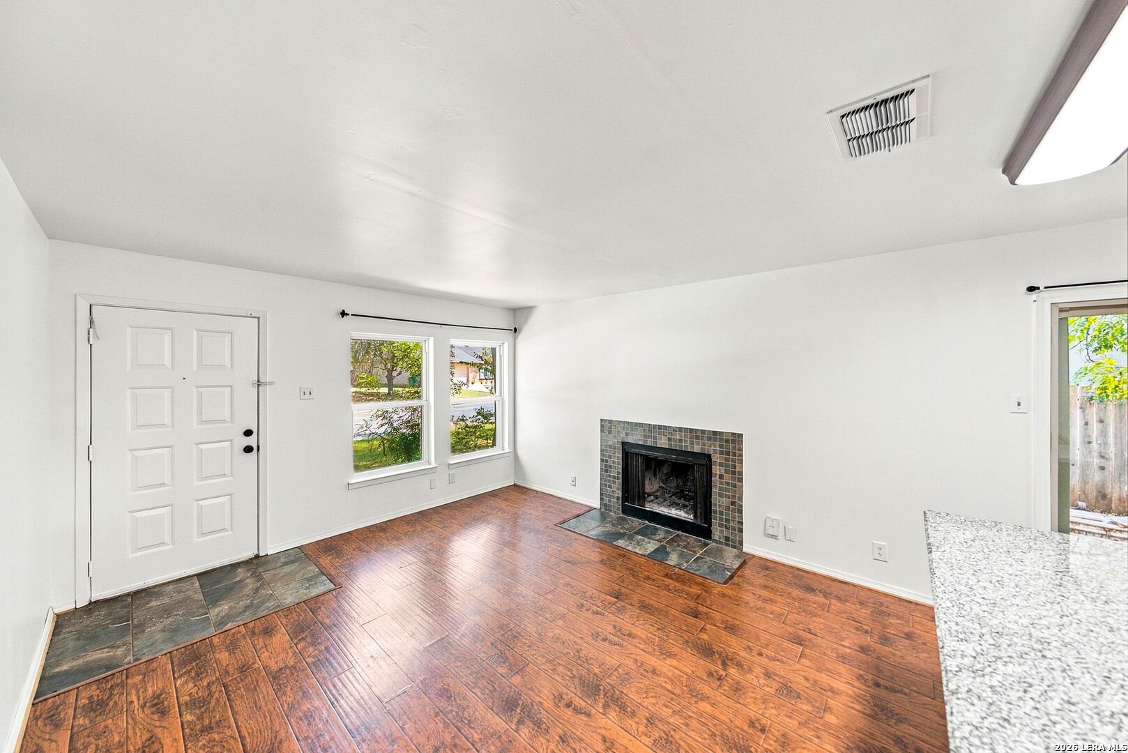 9410 Valley Bend San Antonio TX 78250