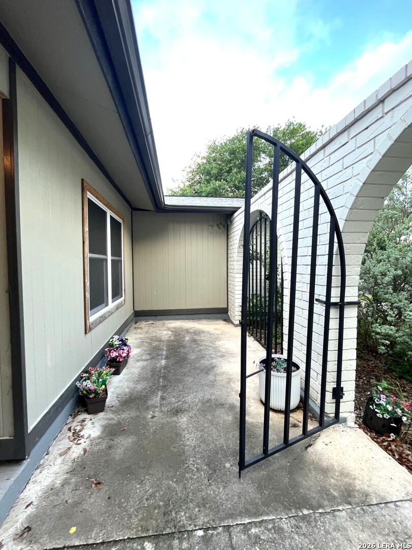 6718 Chelsea Wood San Antonio TX 78239