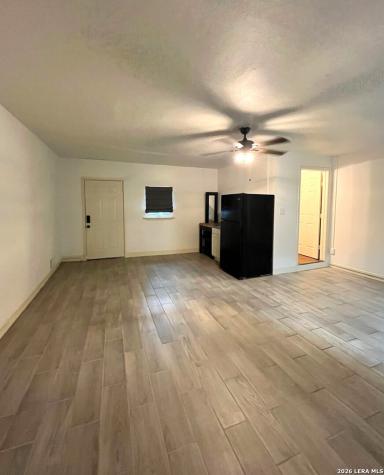6718 Chelsea Wood San Antonio TX 78239
