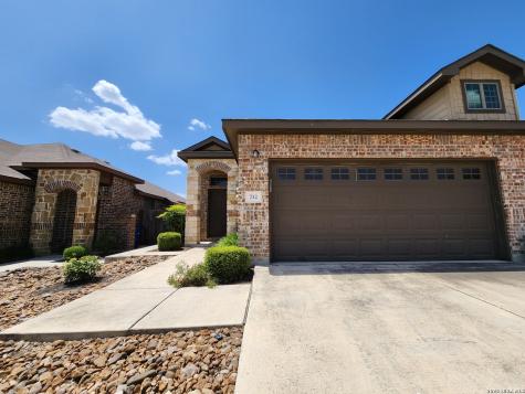 712 Creekside Circle New Braunfels TX 78130