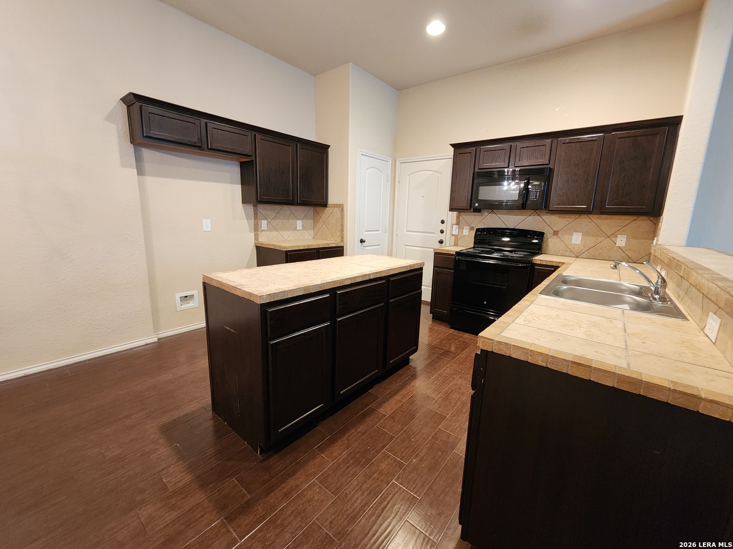712 Creekside Circle New Braunfels TX 78130