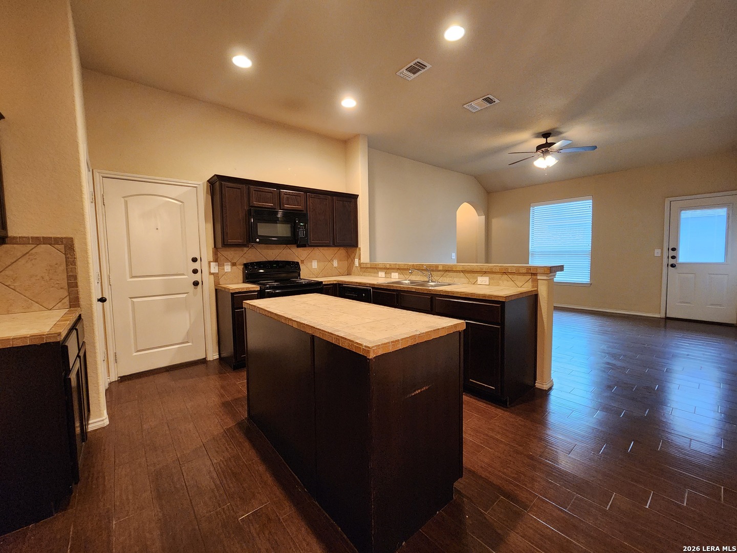 712 Creekside Circle New Braunfels TX 78130