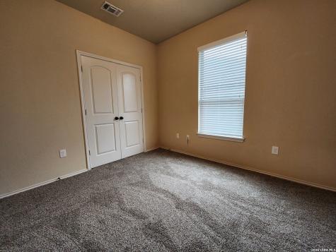 712 Creekside Circle New Braunfels TX 78130