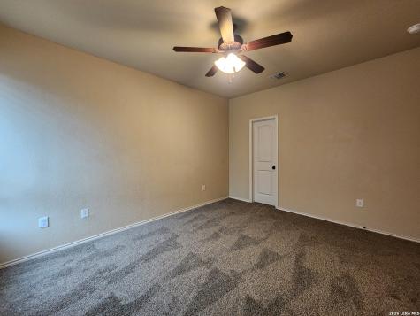 712 Creekside Circle New Braunfels TX 78130