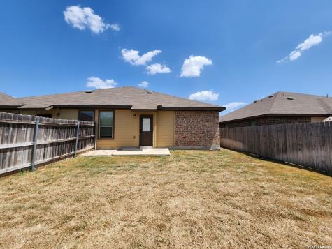 712 Creekside Circle New Braunfels TX 78130