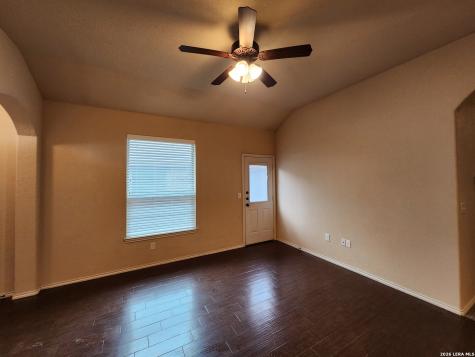 712 Creekside Circle New Braunfels TX 78130