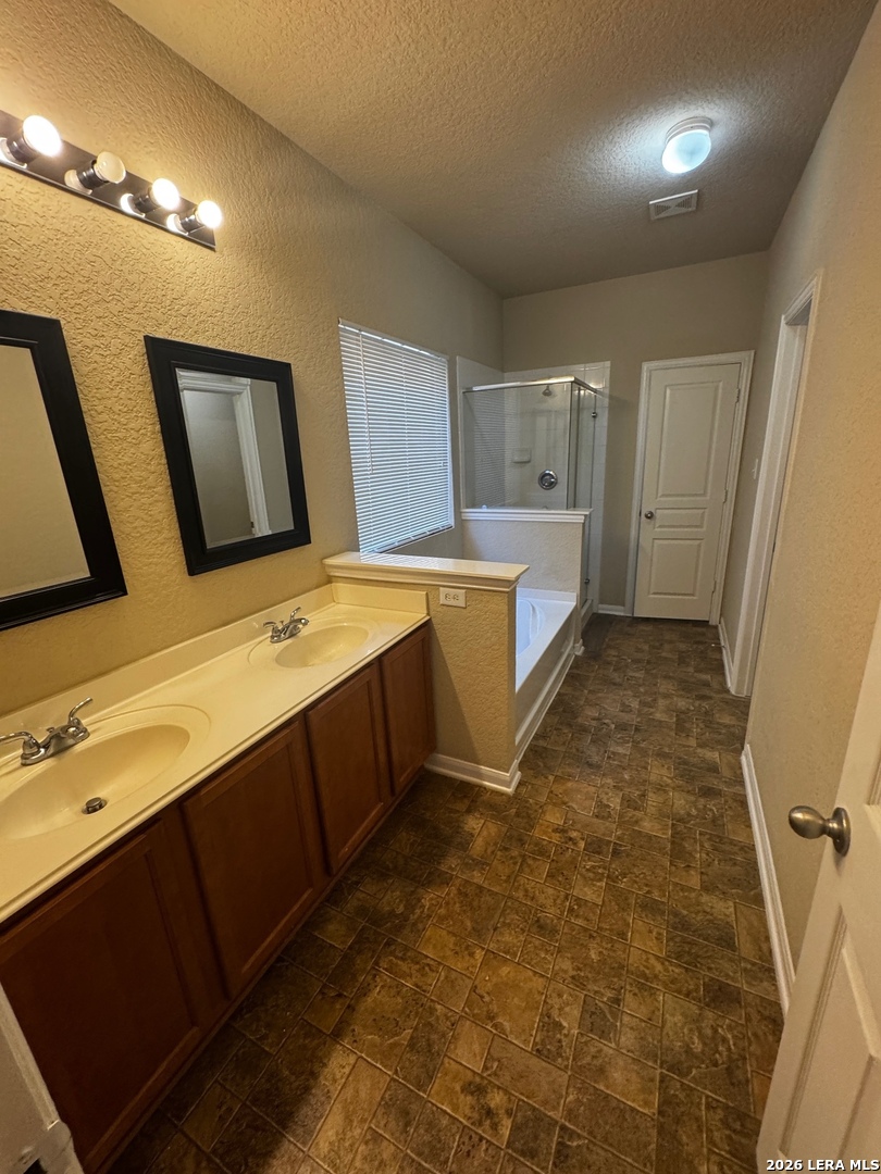 4202 Stanley Park Converse TX 78109